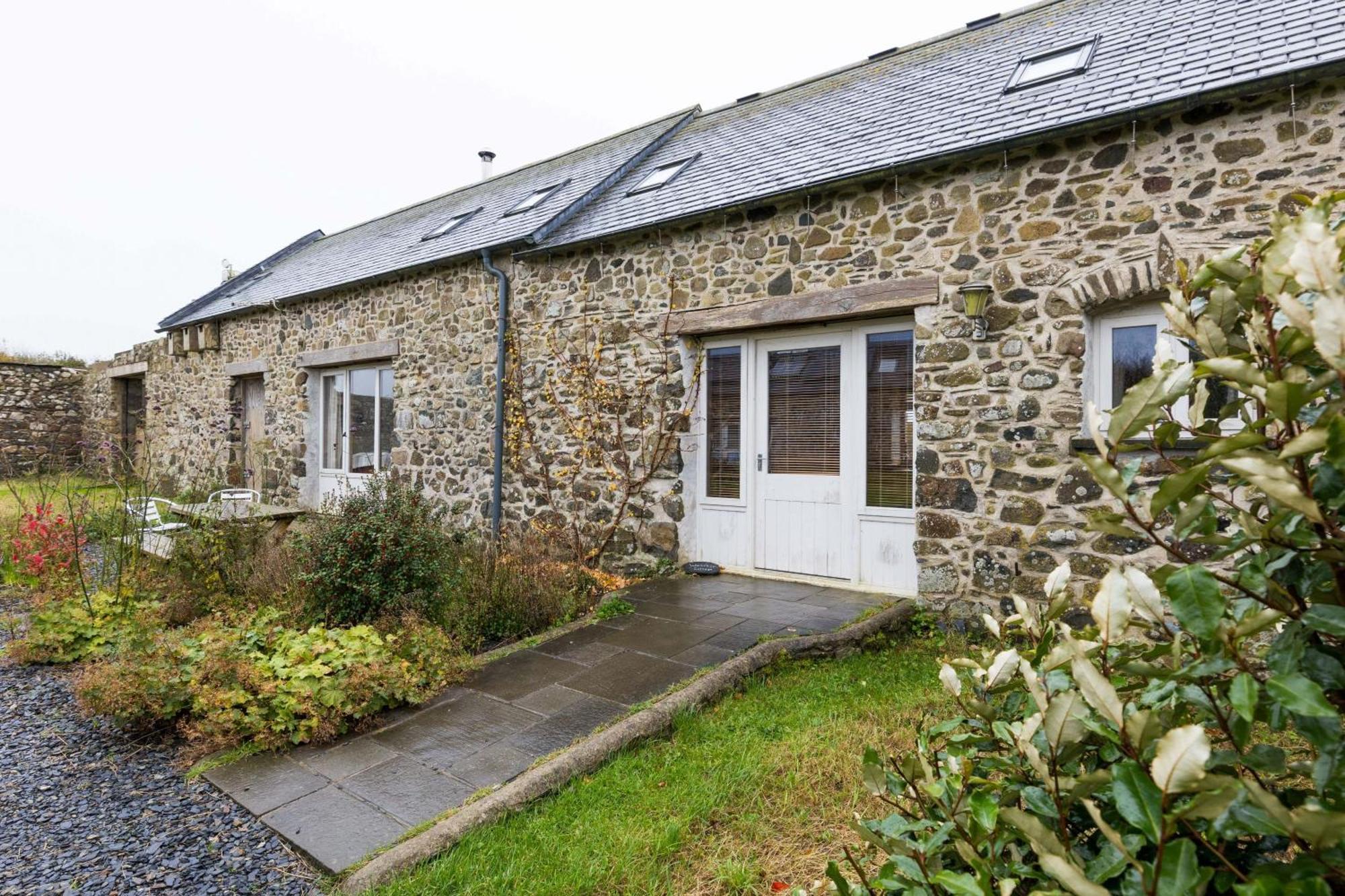 The Workshop- Eco Cottage By The Coastal Path Goodwick Экстерьер фото